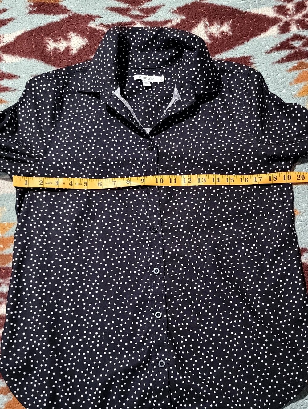 Chico's No Iron Polka Dot Button Front Shirt Long Sleeve Size US 4 Small - Picture 6 of 9